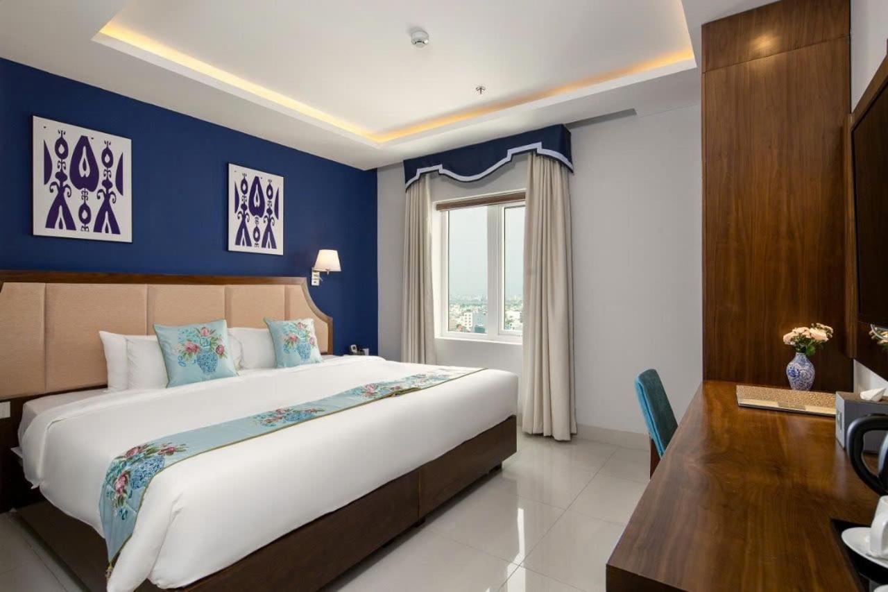 Tgt Beach Hotel Дананг Екстериор снимка