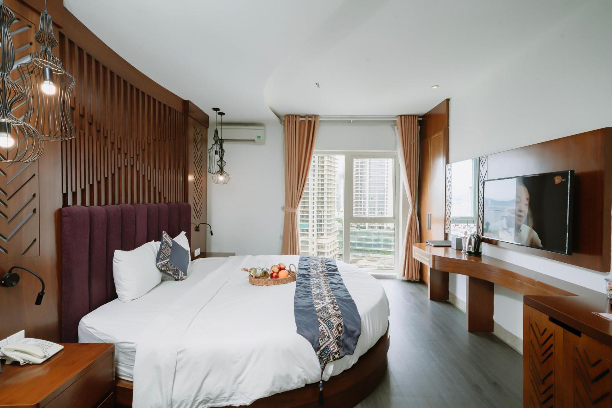 Tgt Beach Hotel Дананг Екстериор снимка