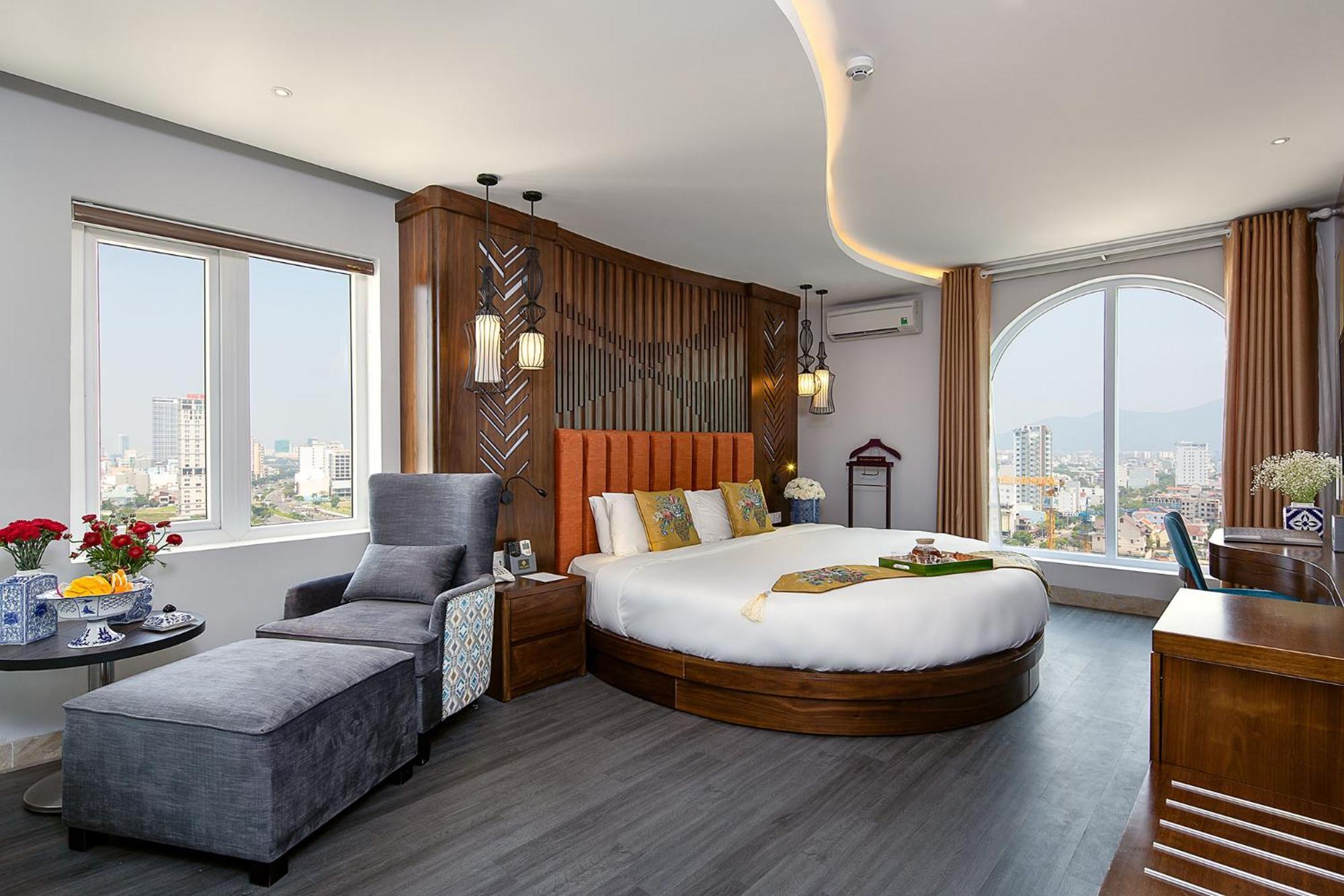 Tgt Beach Hotel Дананг Екстериор снимка