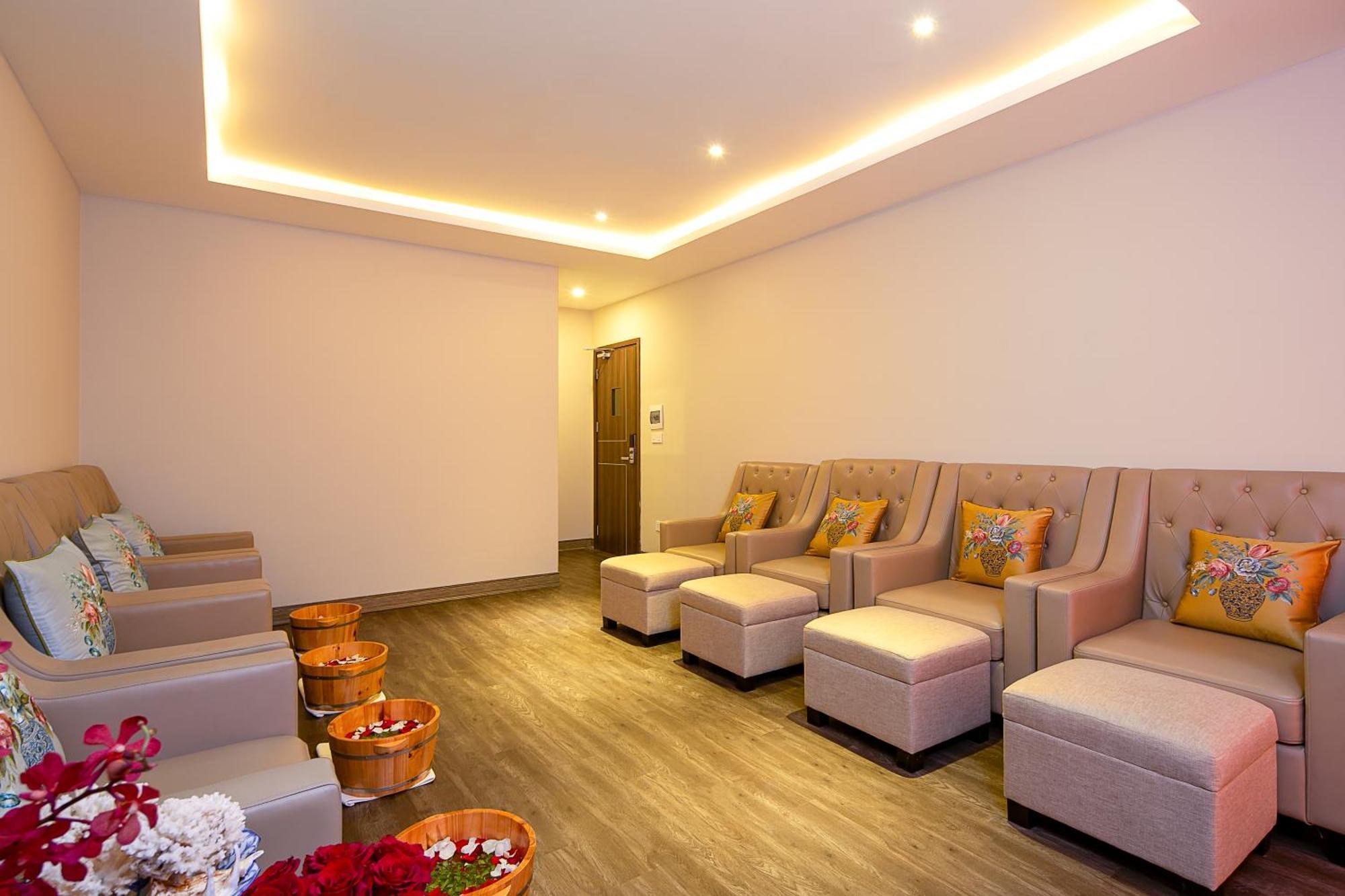 Tgt Beach Hotel Дананг Екстериор снимка
